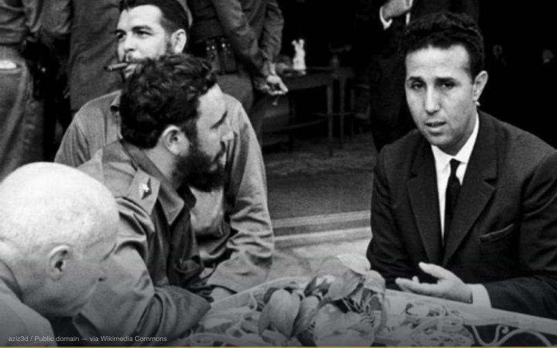 Ben Bella et Fidel Castro à la Havane - Cuba — related to CIA 638+ Assassination Attempts on Castro