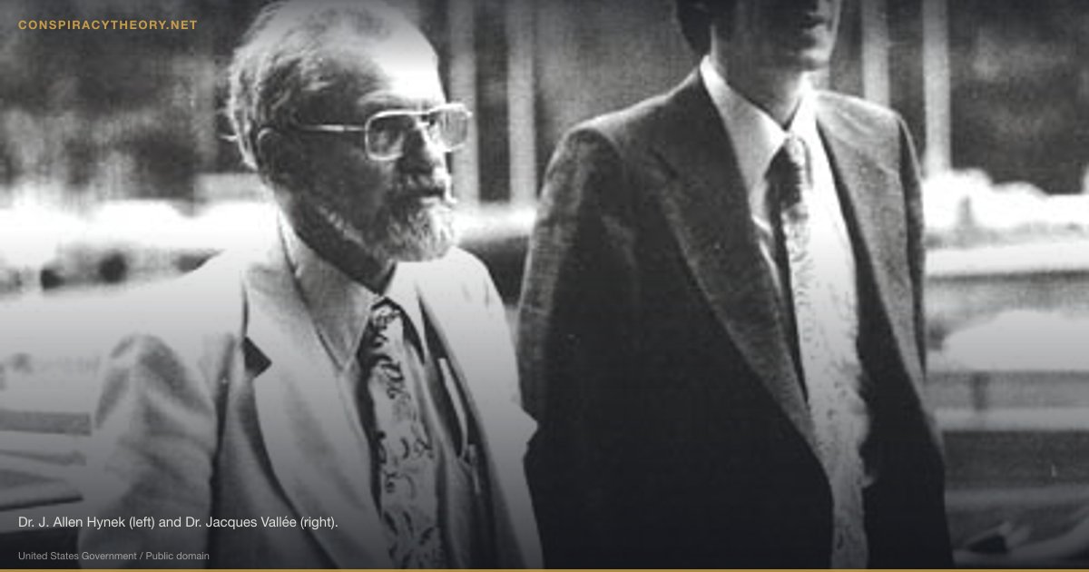 UFO Cover-Up — A History of Government Secrecy (1947) — Dr. J. Allen Hynek (left) and Dr. Jacques Vallée (right).